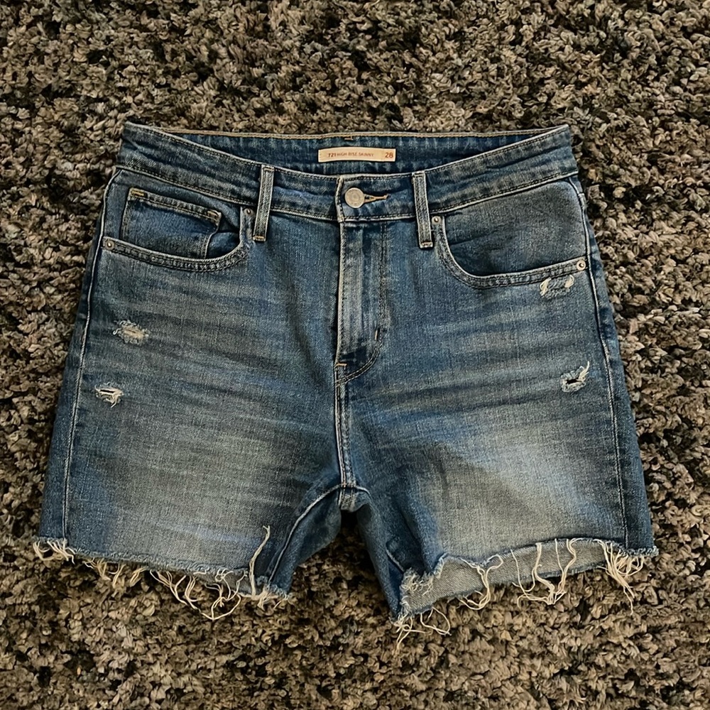 Levi’s 721 high-rise fit they were jeans cut into shorts stretchy comfortable